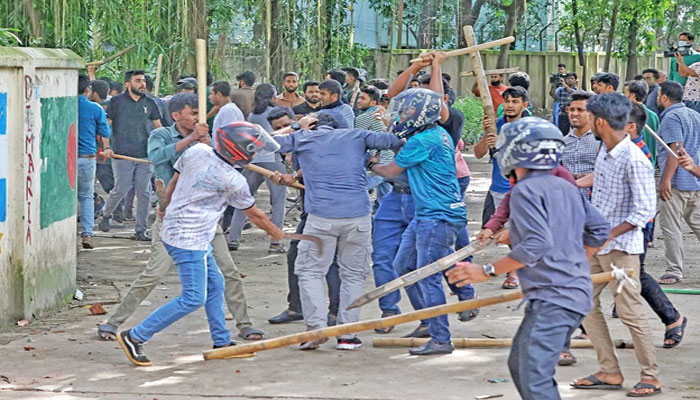 ছাত্র জনতার ওপরে নির্যাতনের খন্ডচিত্র